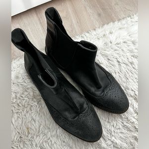 Dune Chelsea Boots Black size 8.5